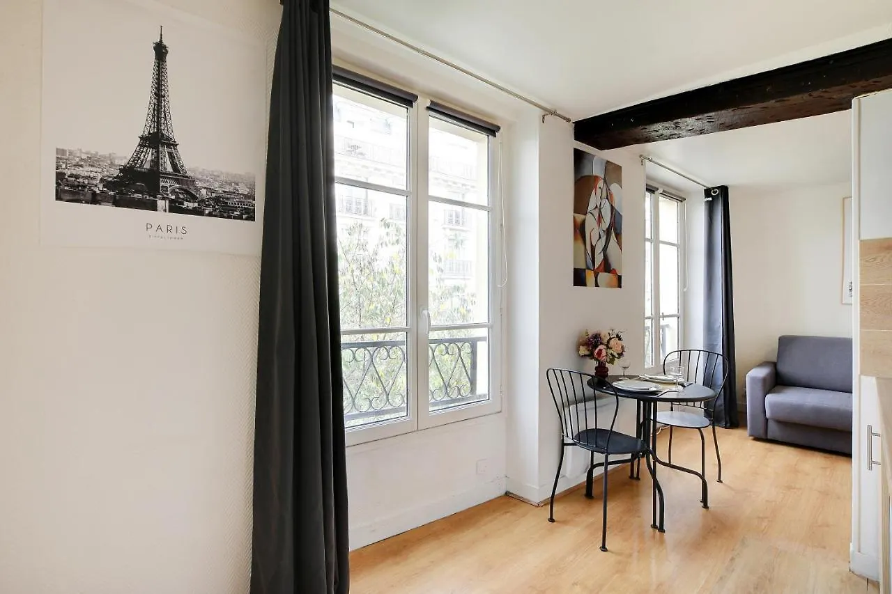 Studio In The Heart Of The Marais ! Paris 0*,