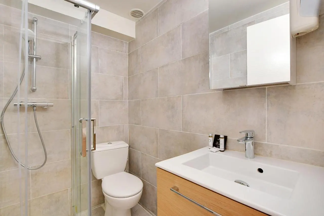 Studio In The Heart Of The Marais ! Paris